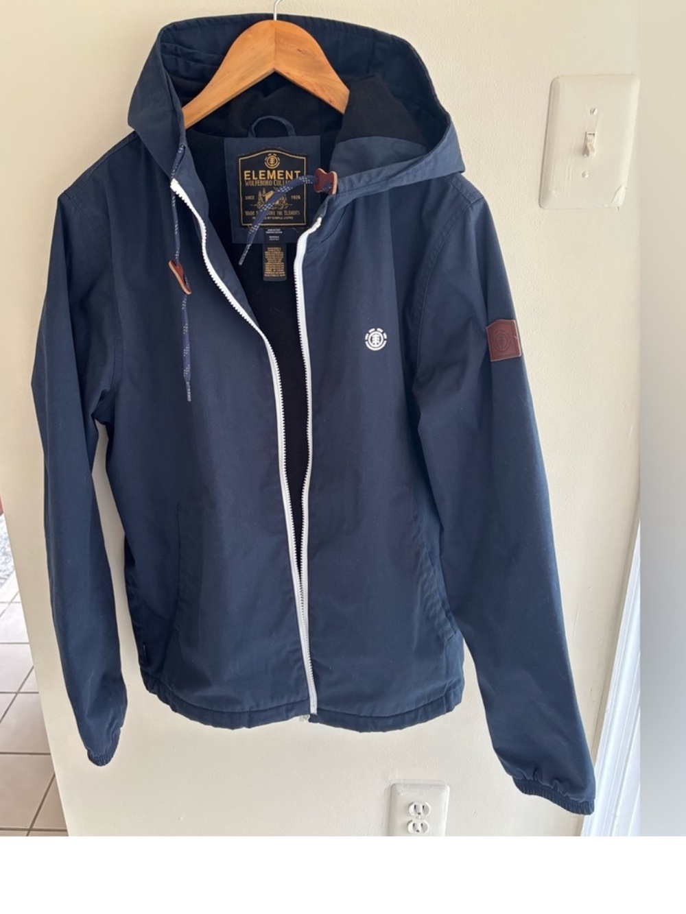 Element Men's Navy Hooded Windbreaker with White Zip Trim for men